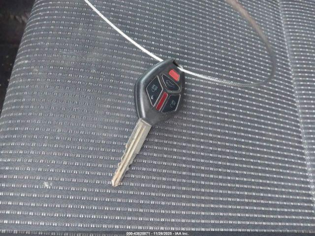 Mitsubishi Lancer Image 9