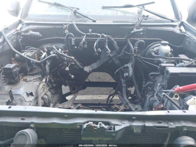 Toyota Sequoia Limited V8 Image 11
