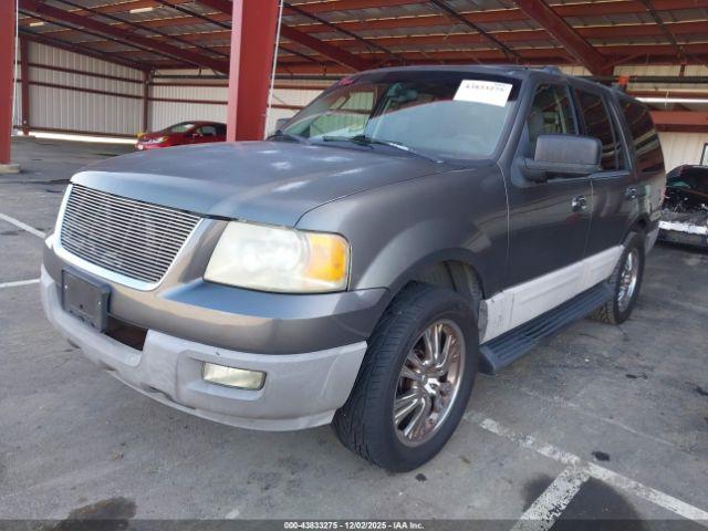 Ford Expedition Xlt Image 8