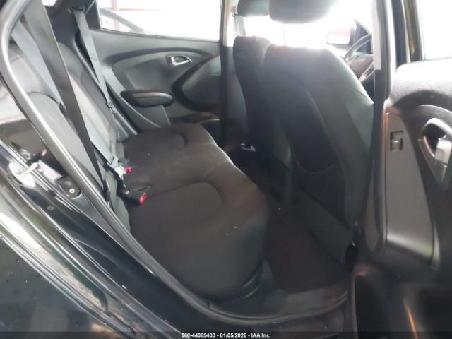 Hyundai TUCSON Gls Image 2