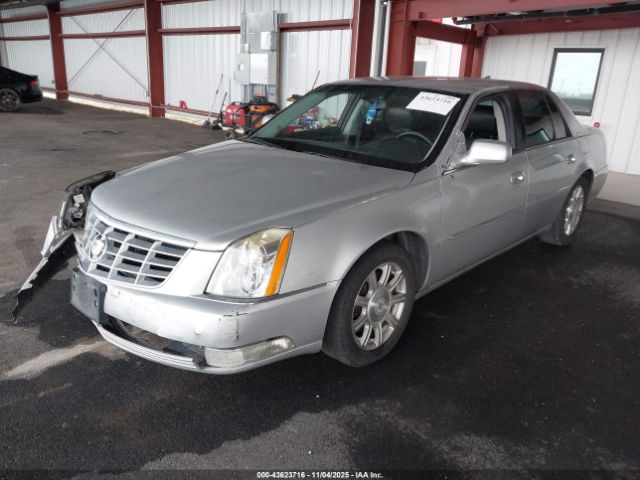 Cadillac DTS Standard Image 8