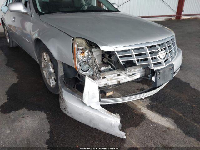 Cadillac DTS Standard Image 4
