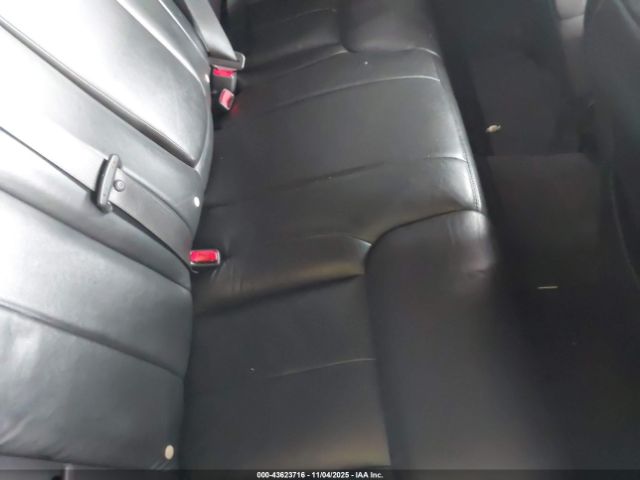 Cadillac DTS Standard Image 7