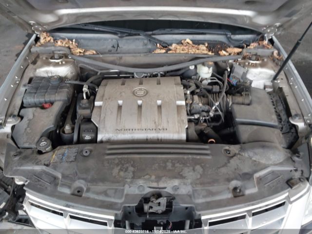 Cadillac DTS Standard Image 3