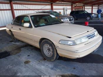  Salvage Ford Crown Victoria