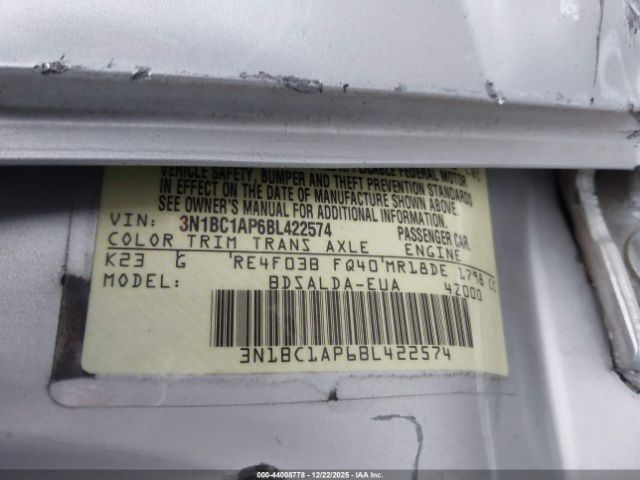 Nissan Versa 1.8s Image 5