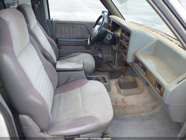 Dodge Dakota Image 4